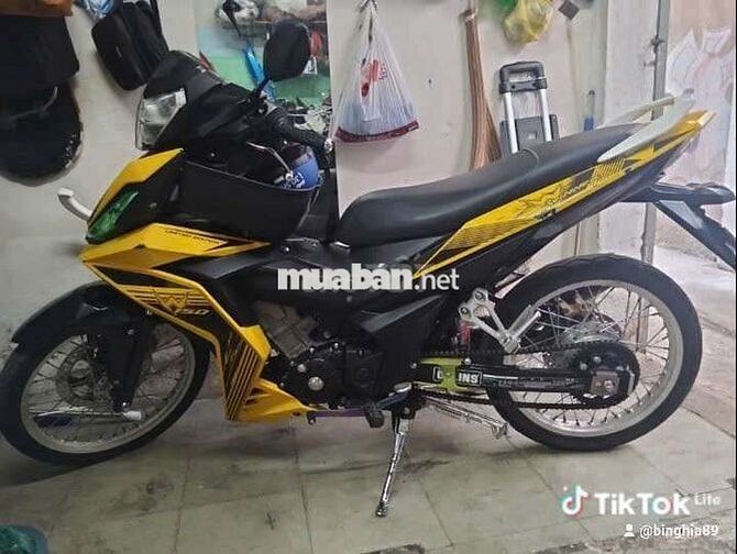 Honda Winner màu Vàng