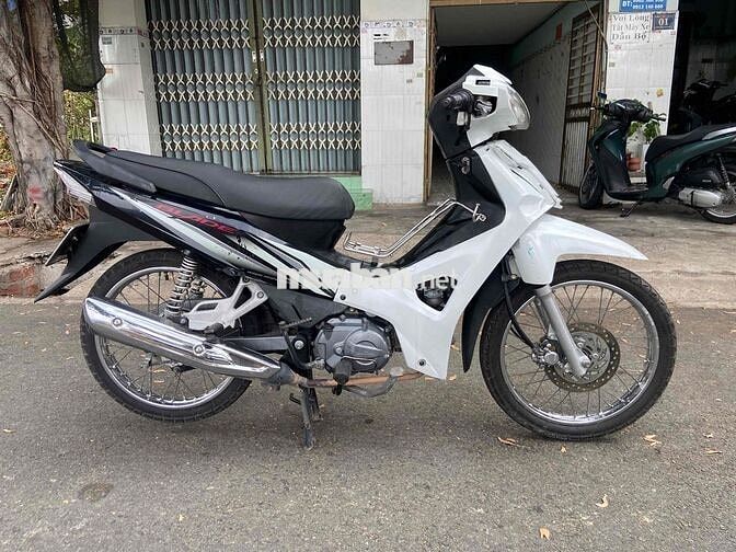 Honda Wave Blade 2018 Trắng