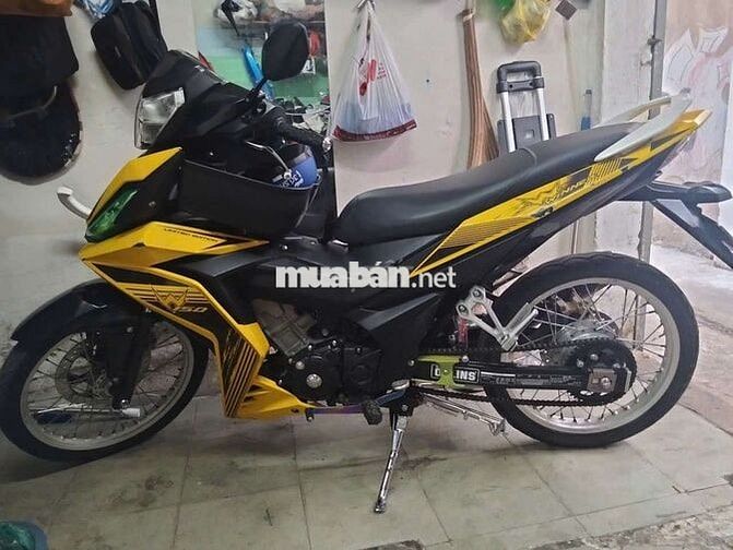 Honda Winner màu Vàng