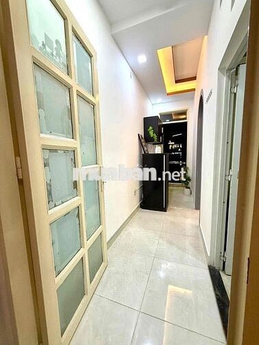STUDIO CÓ KÍNH FULL NỘI THẤT - CÓ BANCOL