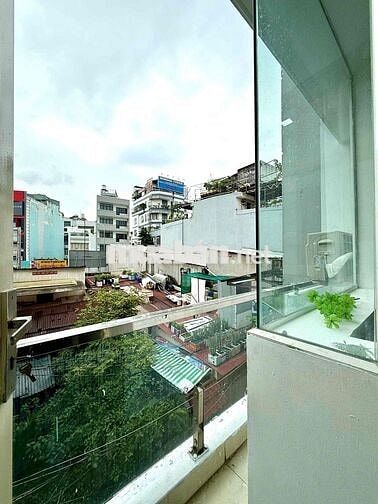 STUDIO CÓ KÍNH FULL NỘI THẤT - CÓ BANCOL
