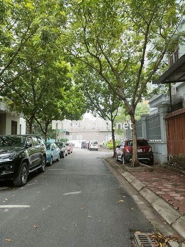 Giá hiếm nhỉnh 6.x tỷ giảm cực mạnh , căn 3 phòng ngủ Cầu Giấy