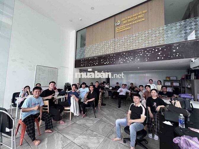 tìm người dẫn khách xem phòng trọ khu vực TP. HCM