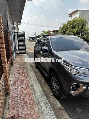 Ford Fortuner 2017 Xám
