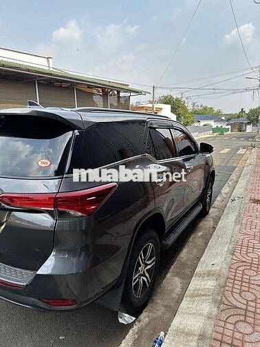 Ford Fortuner 2017 Xám