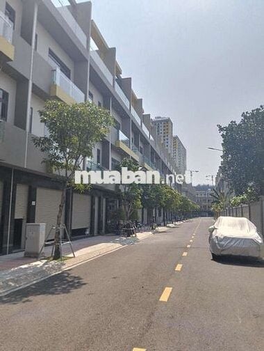 Nhà phố trung tâm phường uyên hưng , thành phố hồ chí minh 
