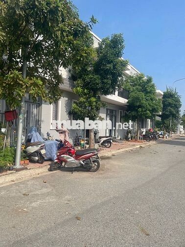 LÔ GÓC 505M2 MẶT TIỀN NHỰA 32M NGAY CHỢ SHR THỔ CƯ GIÁ CHỈ 200 TRIỆU