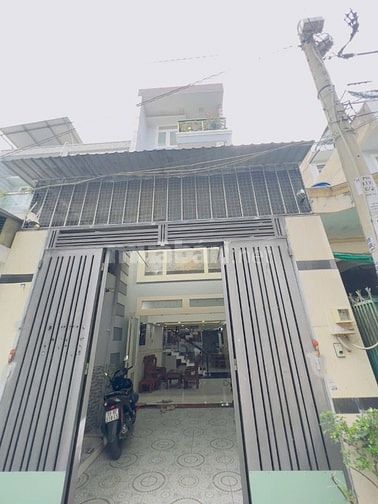 Cho thuê nhà mới đẹp 4 x16 đúc 3 lầu hẻm xe hơi 1/ phạm văn chiêu p16 