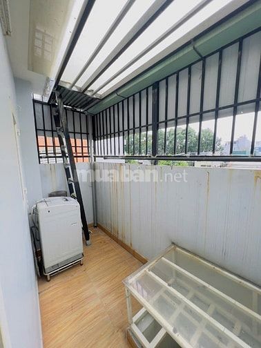 Cho thuê nhà mới đẹp 4 x16 đúc 3 lầu hẻm xe hơi 1/ phạm văn chiêu p16 
