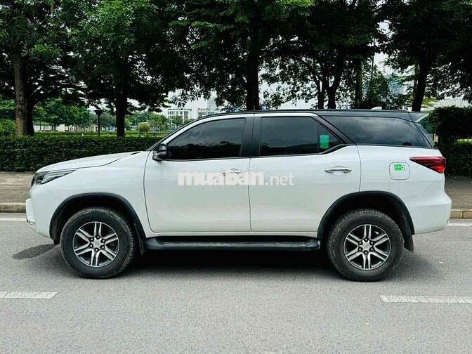 Toyota Fortuner 2025 2.4AT Trắng 1 Cầu Máy Dầu