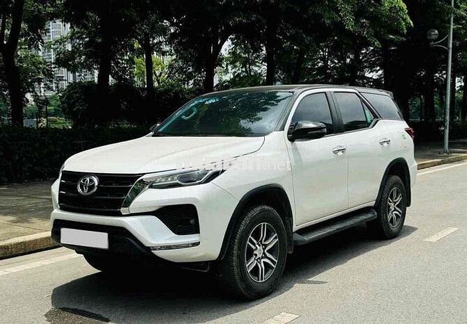Toyota Fortuner 2025 2.4AT Trắng 1 Cầu Máy Dầu