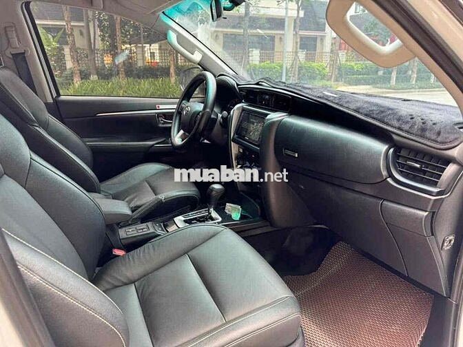 Toyota Fortuner 2025 2.4AT Trắng 1 Cầu Máy Dầu