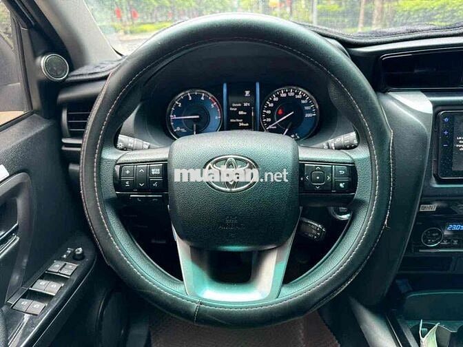 Toyota Fortuner 2025 2.4AT Trắng 1 Cầu Máy Dầu