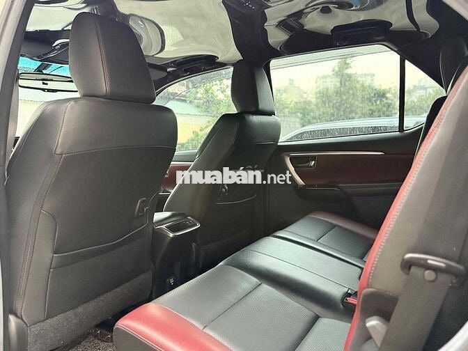 Toyota Fortuner 2022 2.4AT Legender 27.000km