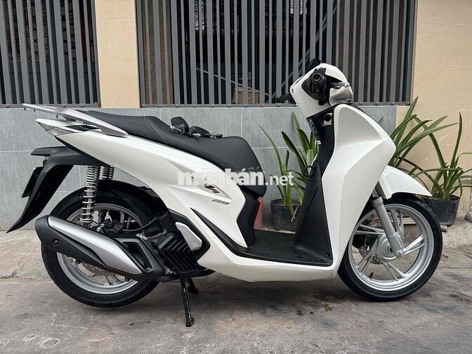 Honda SH 160 ABS 2026 Trắng 300 km