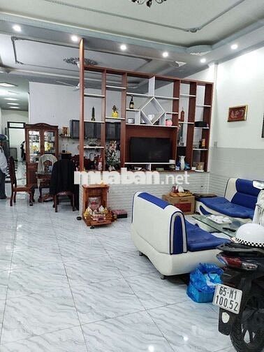 nhà trệt mới diện tích 150m lộ ôtô cập vách đai hoc fpt, giá rẻ