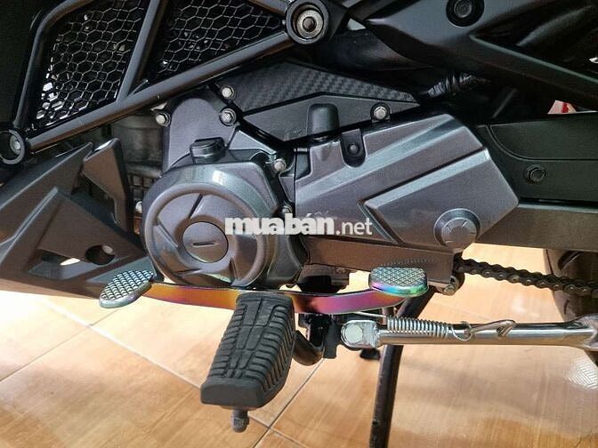 SYM Sport Rider 125 Đen đỏ