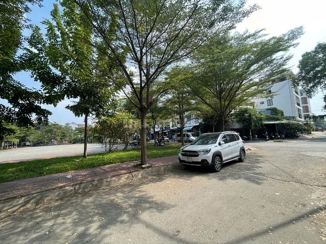 Bán đất khu dân cư Bình Lợi đường 12m Đặng Thuỳ Trâm  5x20m (100m2 )