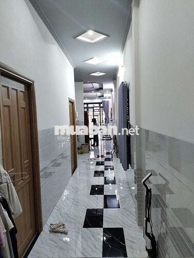 nhà trệt mới diện tích 150m lộ ôtô cập vách đai hoc fpt, giá rẻ