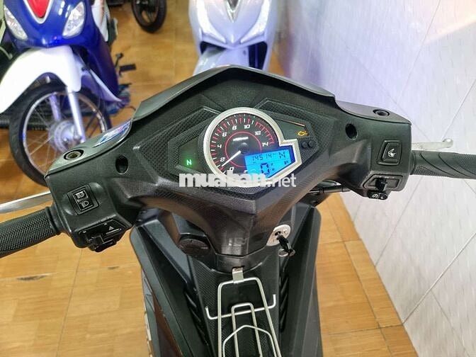SYM Sport Rider 125 Đen đỏ