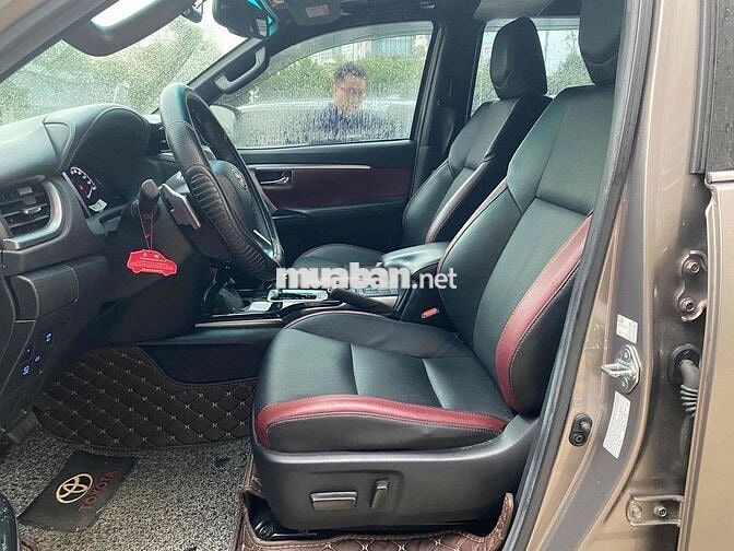 Toyota Fortuner Legender 2022 2.4AT Đồng