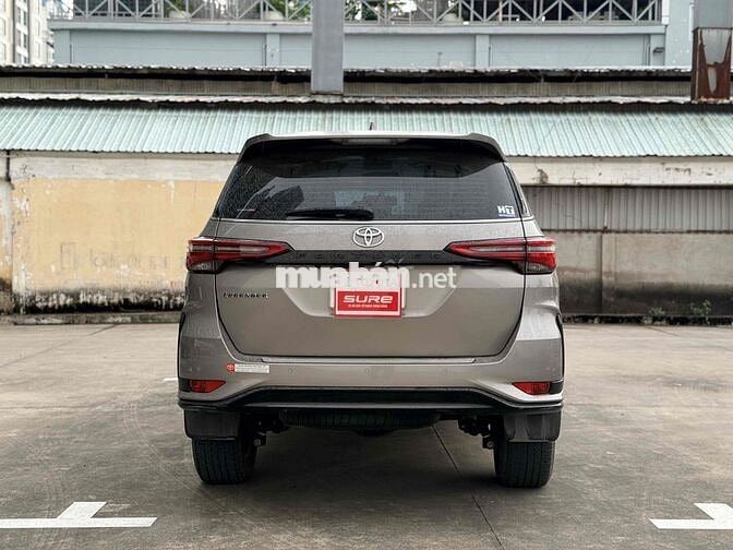 Toyota Fortuner 2022 2.4AT Legender 27.000km