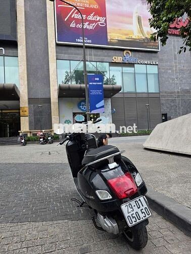 Vespa GTS 125ie 2011 nhập biển 05050