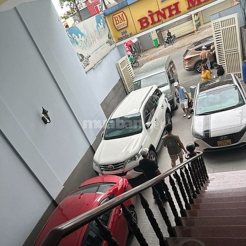 Bán khách sạn 7 tầng mặt tiền 266 Nguyễn Xí Bình Thạnh HĐT160 tháng