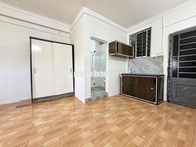 Tô Ngọc Vân Q12 , giáp gò vấp, máy lạnh,máy giặt chung