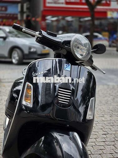 Vespa GTS 125ie 2011 nhập biển 05050