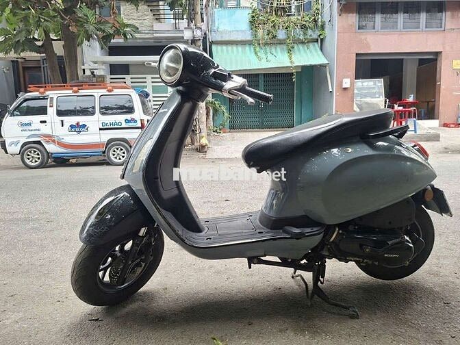 vespa 50cc giấy tờ đầy đủ. Máy zin bao êm 