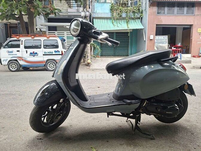 vespa 50cc giấy tờ đầy đủ. Máy zin bao êm 
