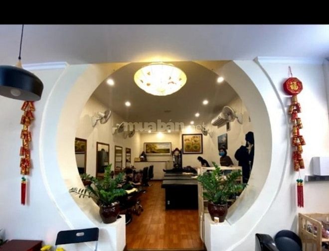 CẮT TÓC NAM ĐỨC QUYỀN CẦN TUYỂN GẤP 02 NỮ NHÂN VIÊN GỘI ĐẦU DƯỠNG SINH
