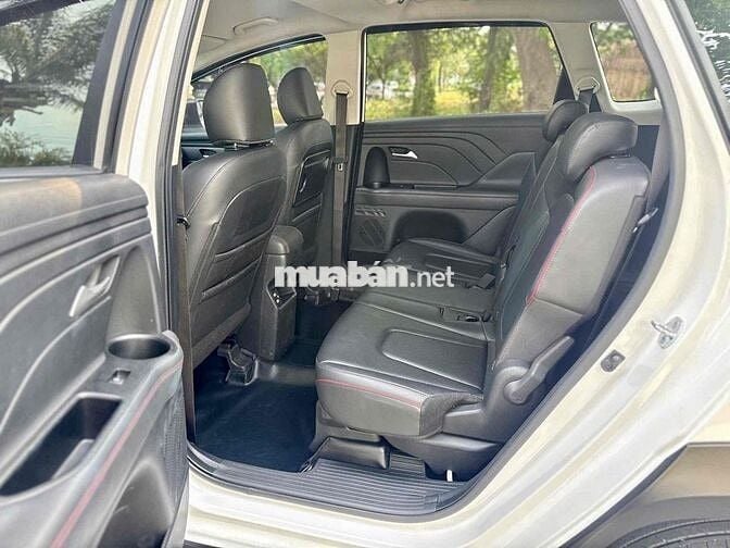 Hyundai Stargazer 2025 X 8.000 km Trắng