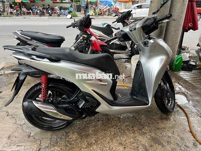 Honda SH 160 màu Bạc
