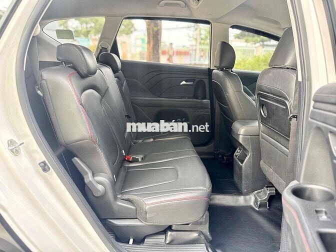 Hyundai Stargazer 2025 X 8.000 km Trắng
