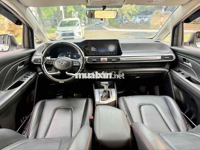 Hyundai Stargazer 2025 X 8.000 km Trắng