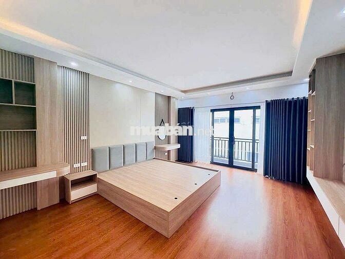 BÁN NHÀ HOÀNG QUỐC VIỆT - 47m2 5 TẦNG THANG MÁY - OTO ĐỖ CỬA 