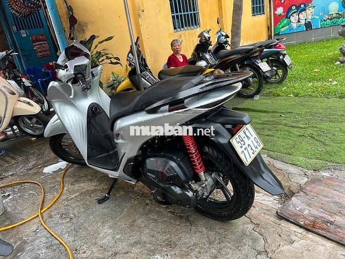 Honda SH 160 màu Bạc
