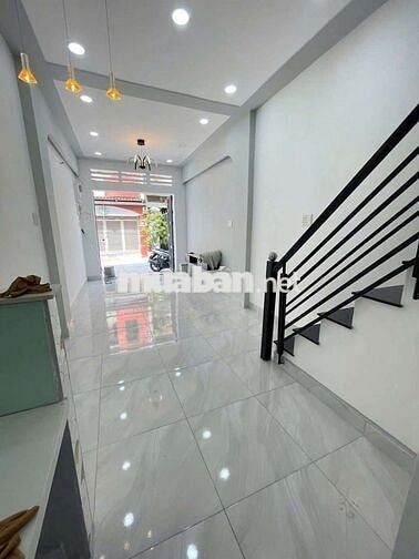 Siêu PHẨM QUẬN TÂN PHÚ NGUYỄN SƠN HXH 2 TẦNG Nhỉnh 3tỷ