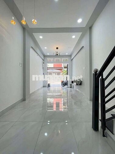 Siêu PHẨM QUẬN TÂN PHÚ NGUYỄN SƠN HXH 2 TẦNG Nhỉnh 3tỷ