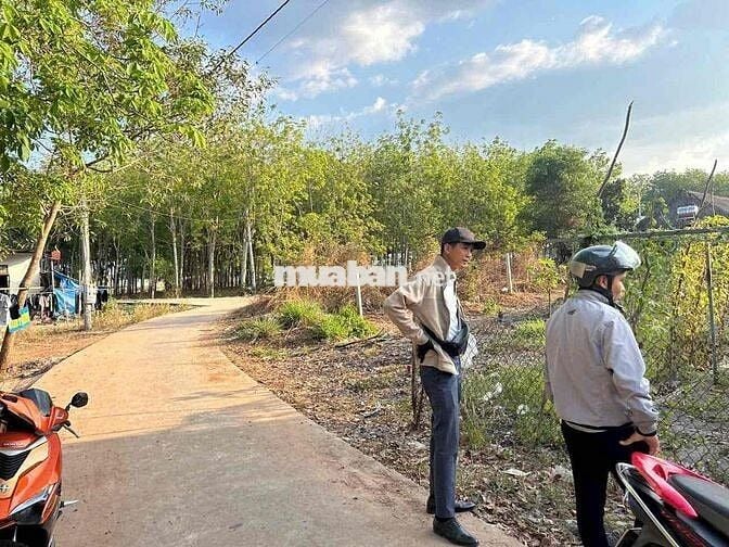 Bán lô đất sát KCN BECAMEX gđ3 mặt đường số 6 kp1