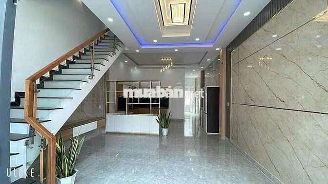 Bán nhà 1trệt1lầu sổ hồng riêng, dt 72m2 ngay KDC Phong Phú giá 980tr