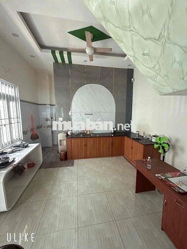 Cần cho thuê nhà 2 mặt tiền thoáng mát kinh doanh