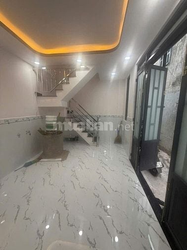 Nhà mới ở liền 3 Tầng đúc Ụ CÂY P10Q8 cách mt 1 căn 