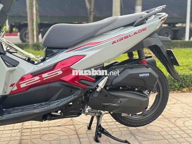 Honda AirBlade 125 4val 2025 Lướt Zin Đẹp 💥     AB