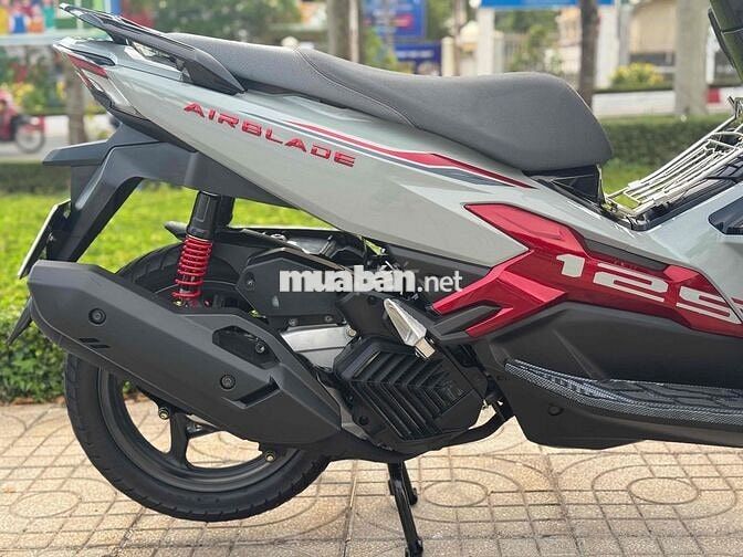 Honda AirBlade 125 4val 2025 Lướt Zin Đẹp 💥     AB