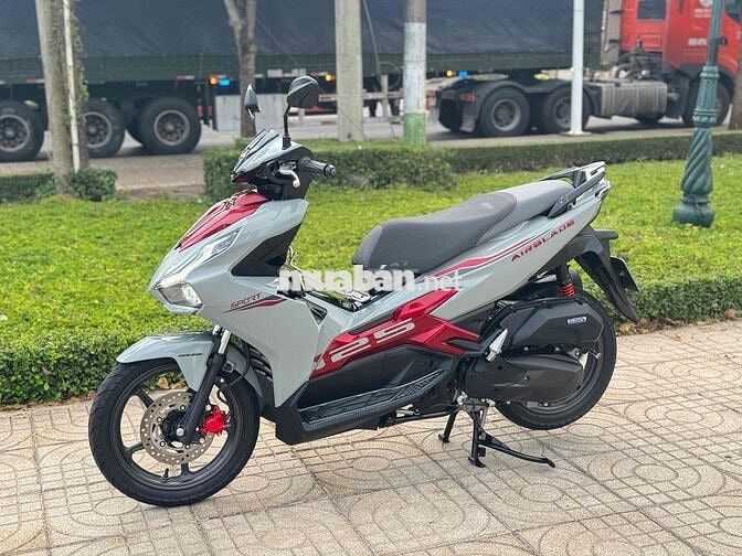 Honda AirBlade 125 4val 2025 Lướt Zin Đẹp 💥     AB