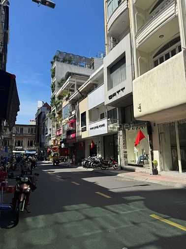 BÁN NHÀ TRUNG TÂM QUẬN 1 – SÁT CHỢ BẾN THÀNH, GA METRO SỐ 1