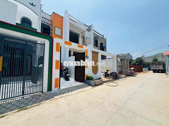 Bán 2 Căn SHR Liền Kề Ngay Ngã Ba Mỹ Hạnh Giá Hơn 2tỏi